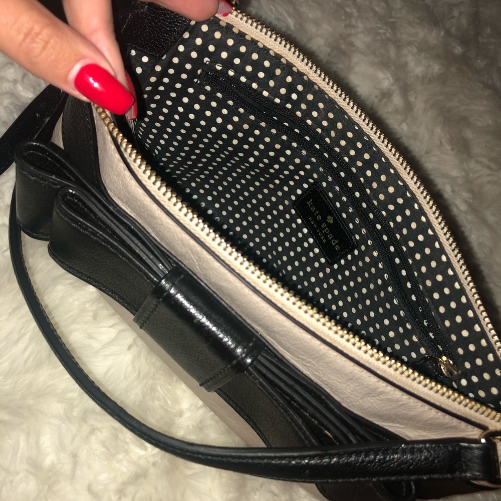 Kate Spade Leather Bow hip length purse